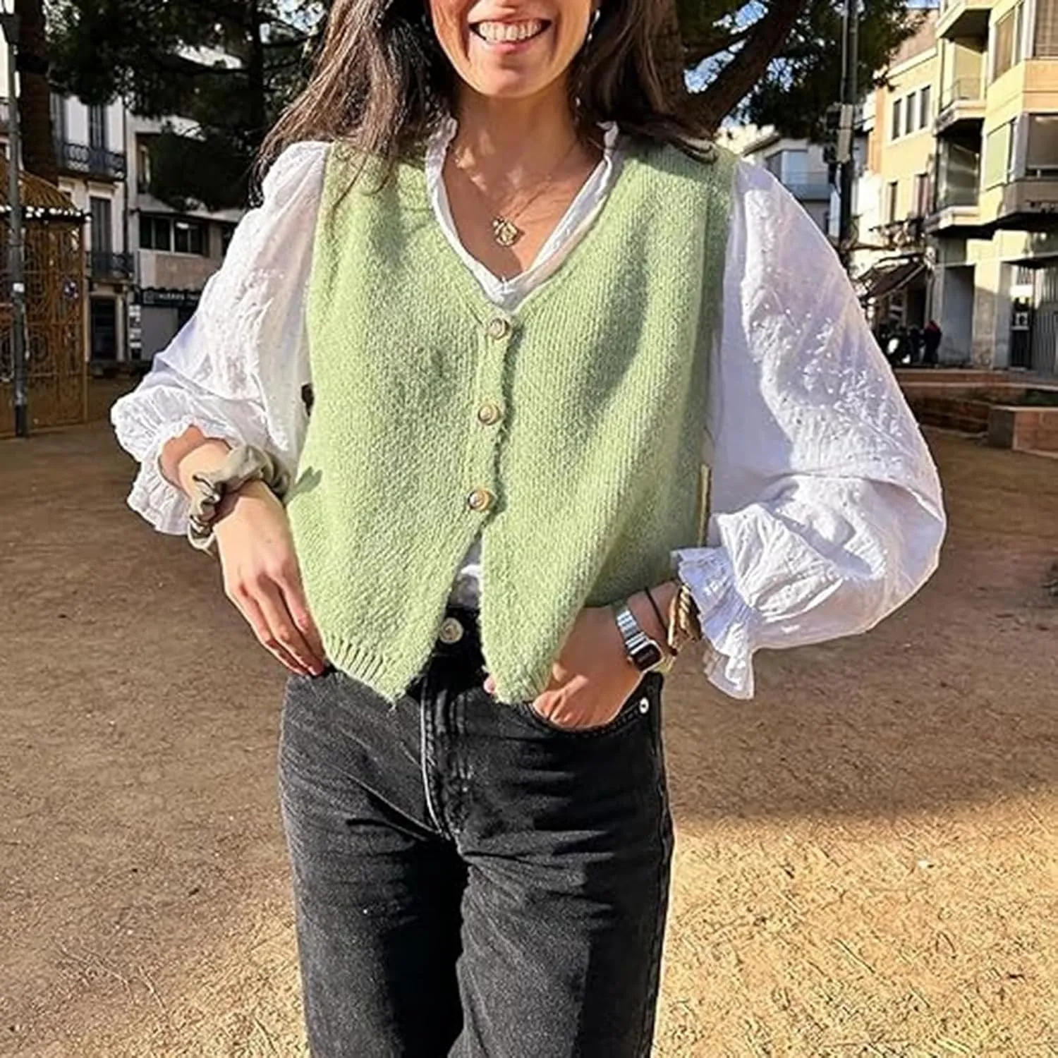 Knit Sweater Vest for Women V Neck Button Down Sleeveless Crop Knit Cardigan Open Front Sweater Vest Going Out Top